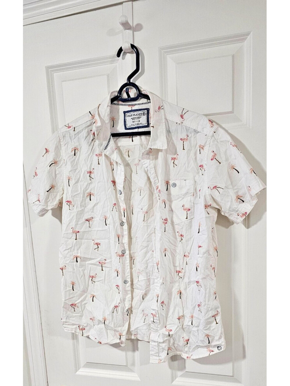 Free Planet Mens Button-Up Shirt Size Medium Flamingo Palm Tree Print White Pink